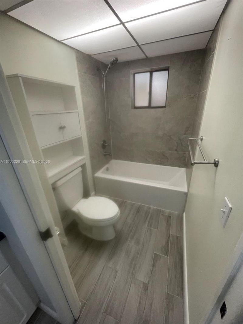 8015 SW 107th Ave, Unit 221, Miami, FL 33173 Photo