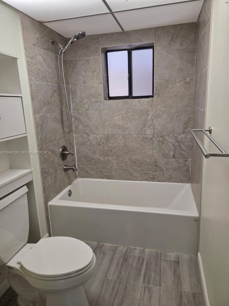 8015 SW 107th Ave, Unit 221, Miami, FL 33173 Photo