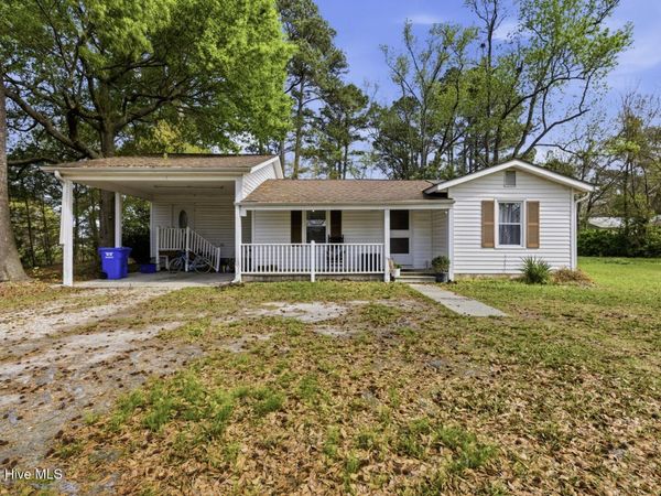 308 W Stanford Street , Beulaville, NC 28518