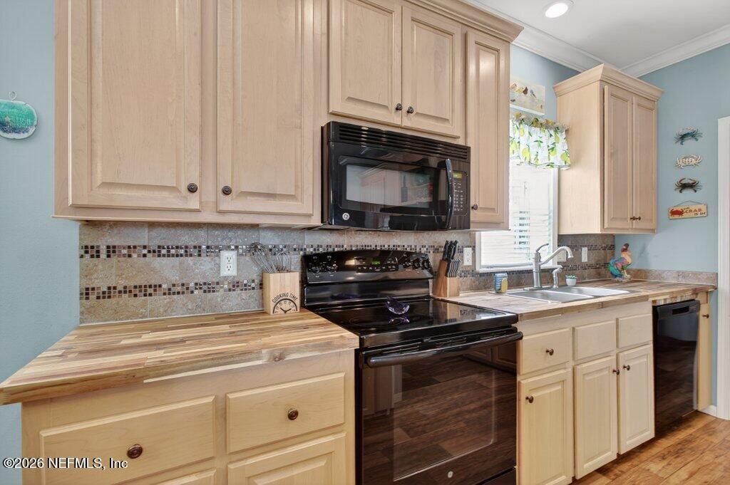 292 Maxwell Drive, Welaka, FL 32193 Photo