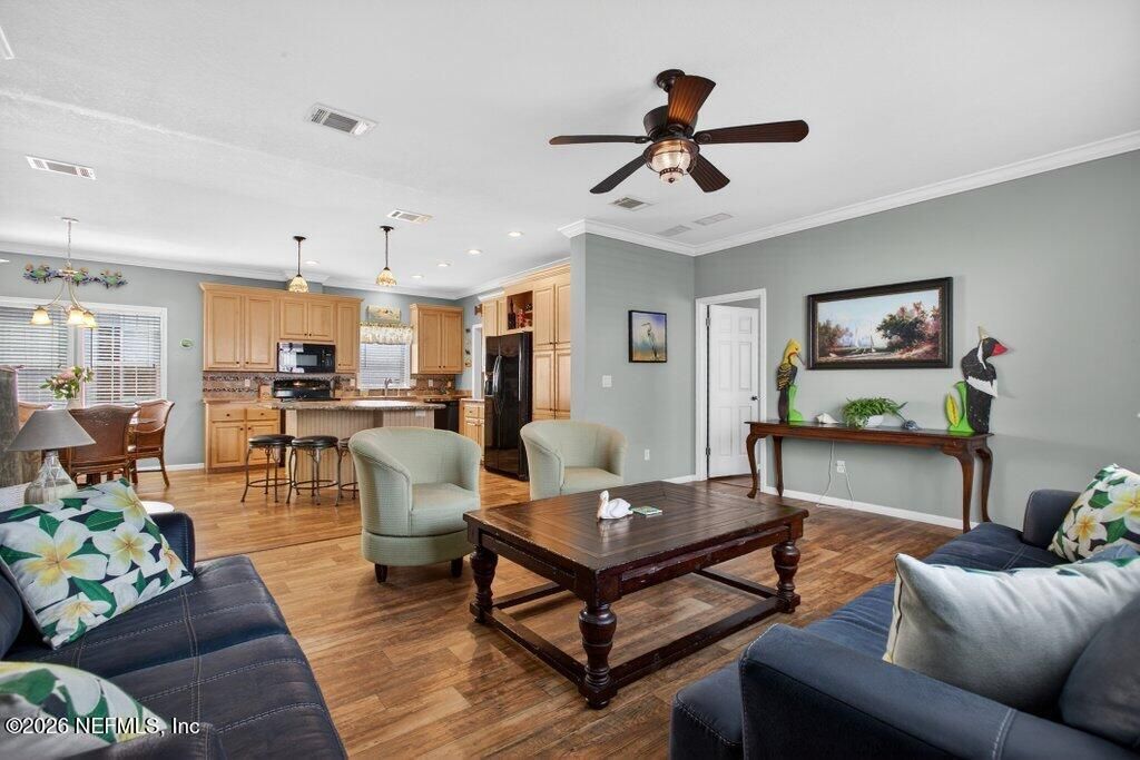 292 Maxwell Drive, Welaka, FL 32193 Photo