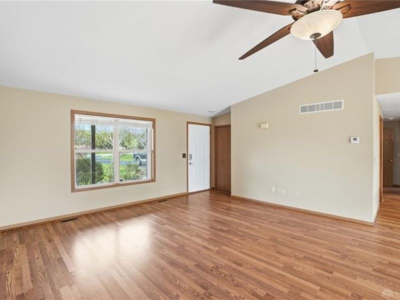 4248 Powell Road, Huber Heights, OH 45424 Photo 13