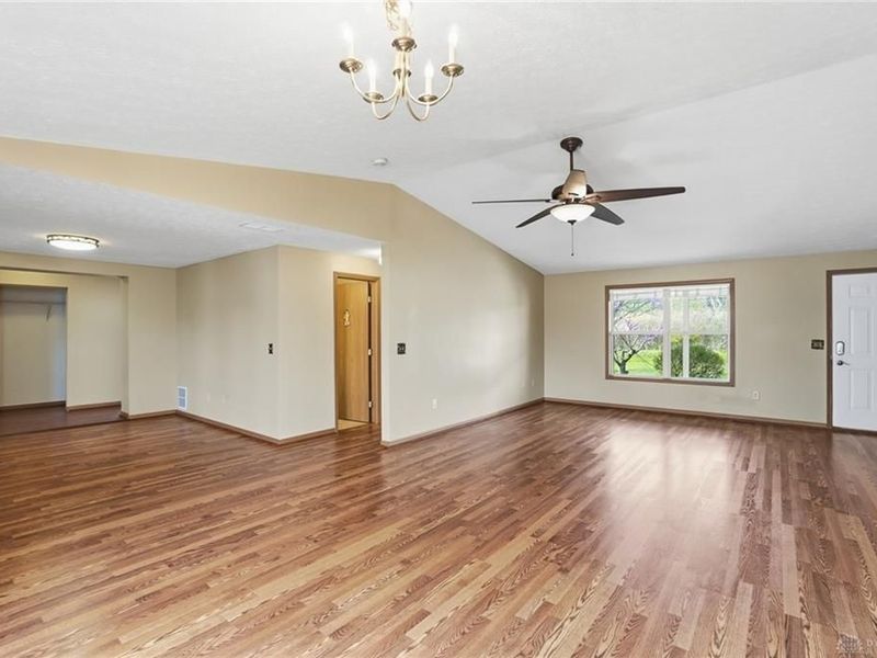 4248 Powell Road, Huber Heights, OH 45424 Photo 15