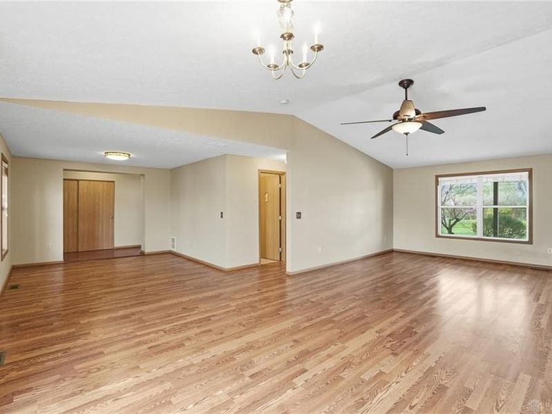 4248 Powell Road, Huber Heights, OH 45424 Photo 35