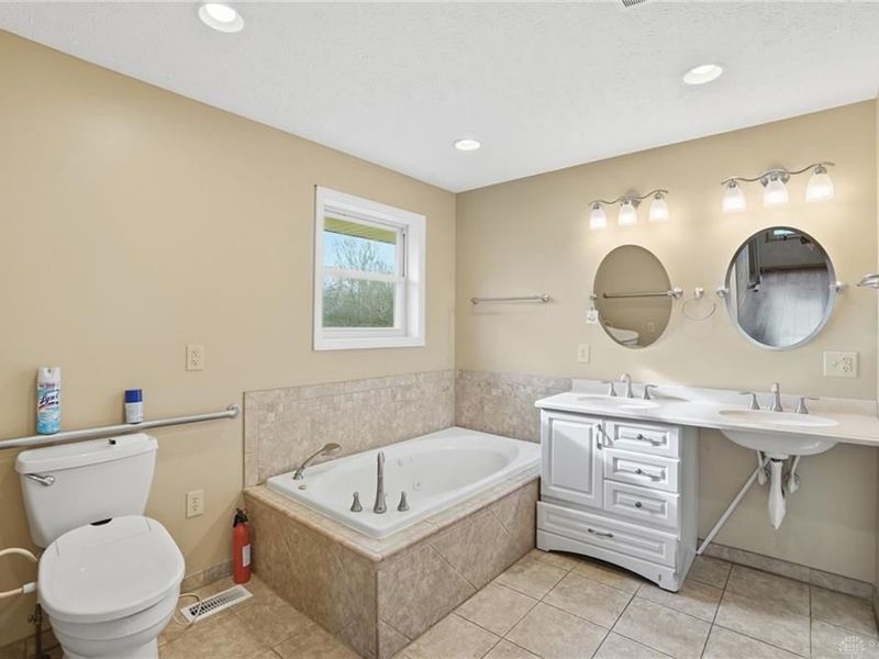 4248 Powell Road, Huber Heights, OH 45424 Photo 44