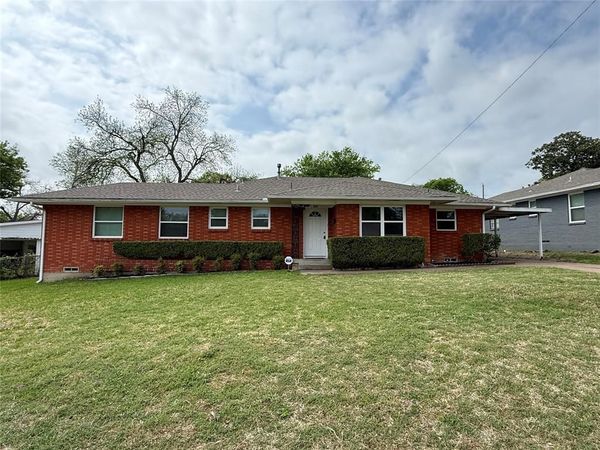 820 Carney Drive , Garland, TX 75041
