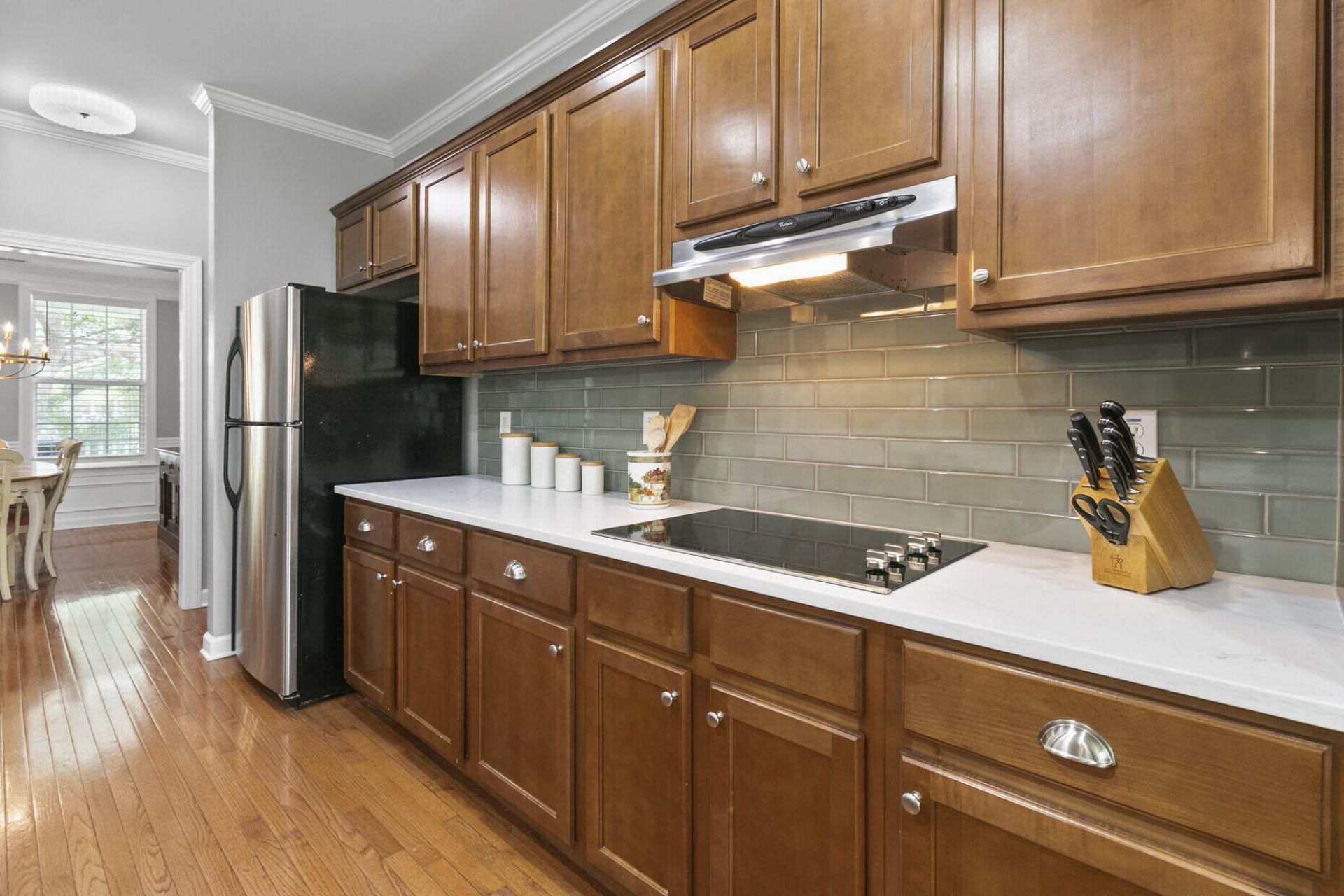 3124 Treadwell Street Photo 17