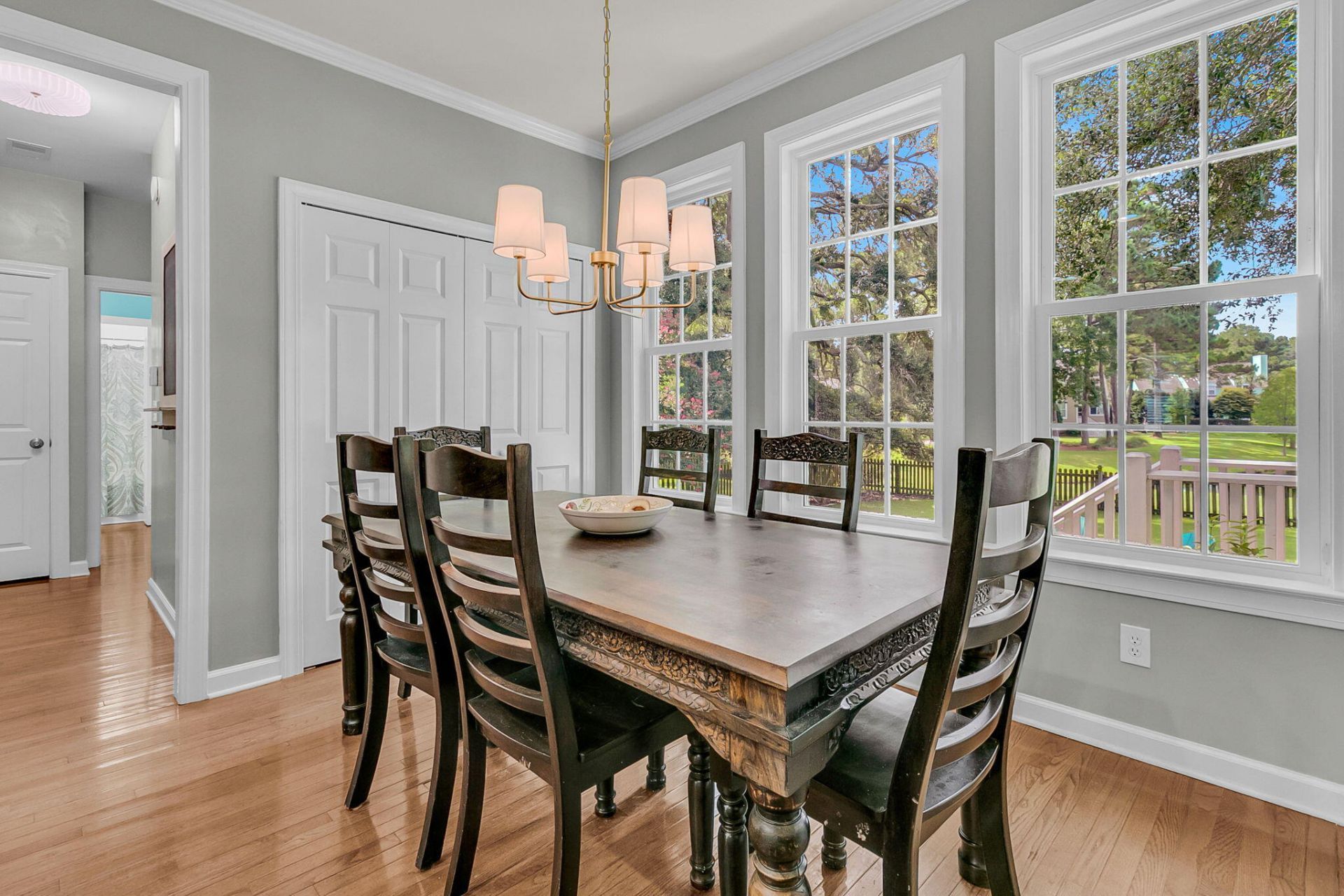 3124 Treadwell Street Photo 18