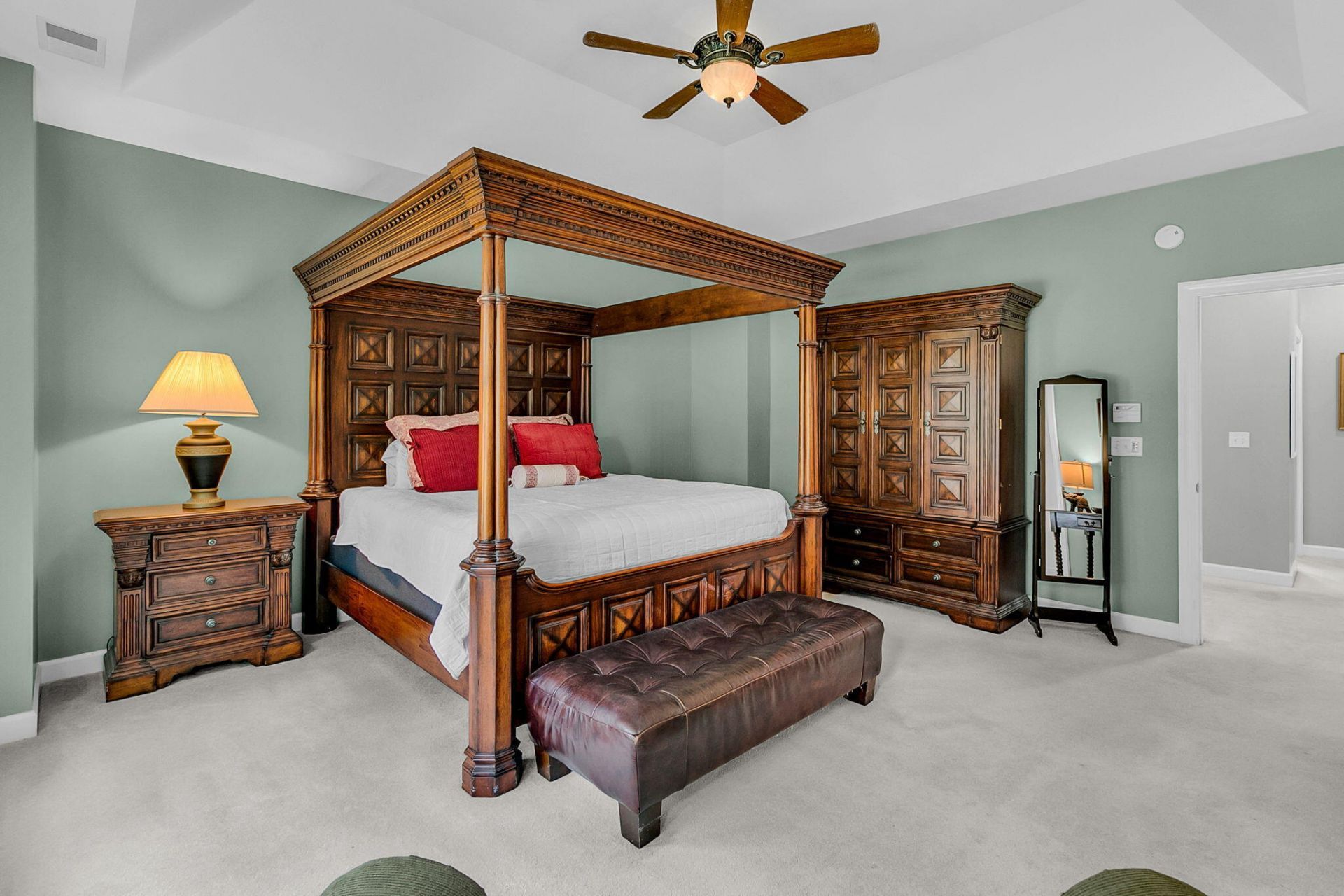 3124 Treadwell Street Photo 32