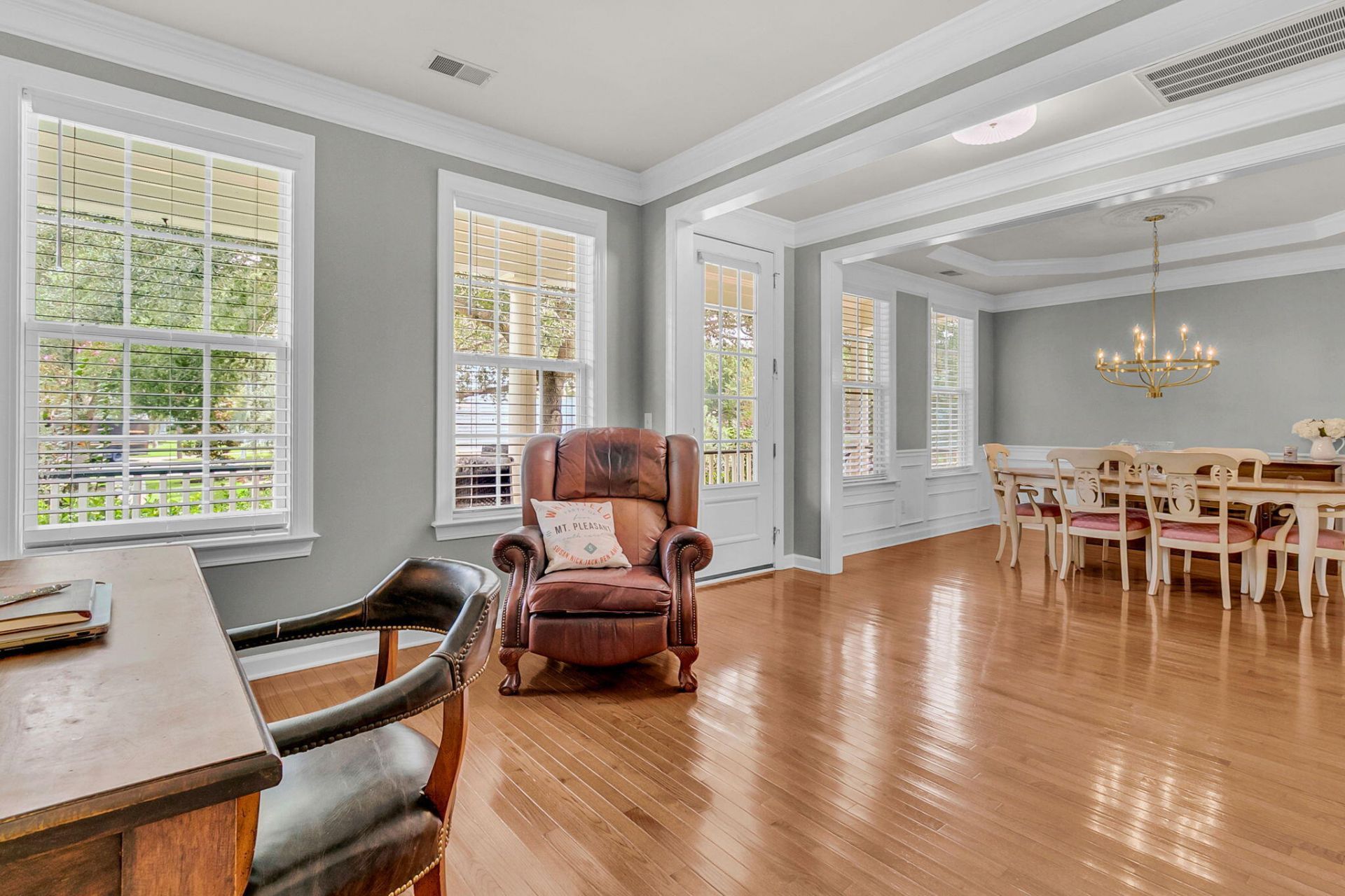 3124 Treadwell Street Photo 7