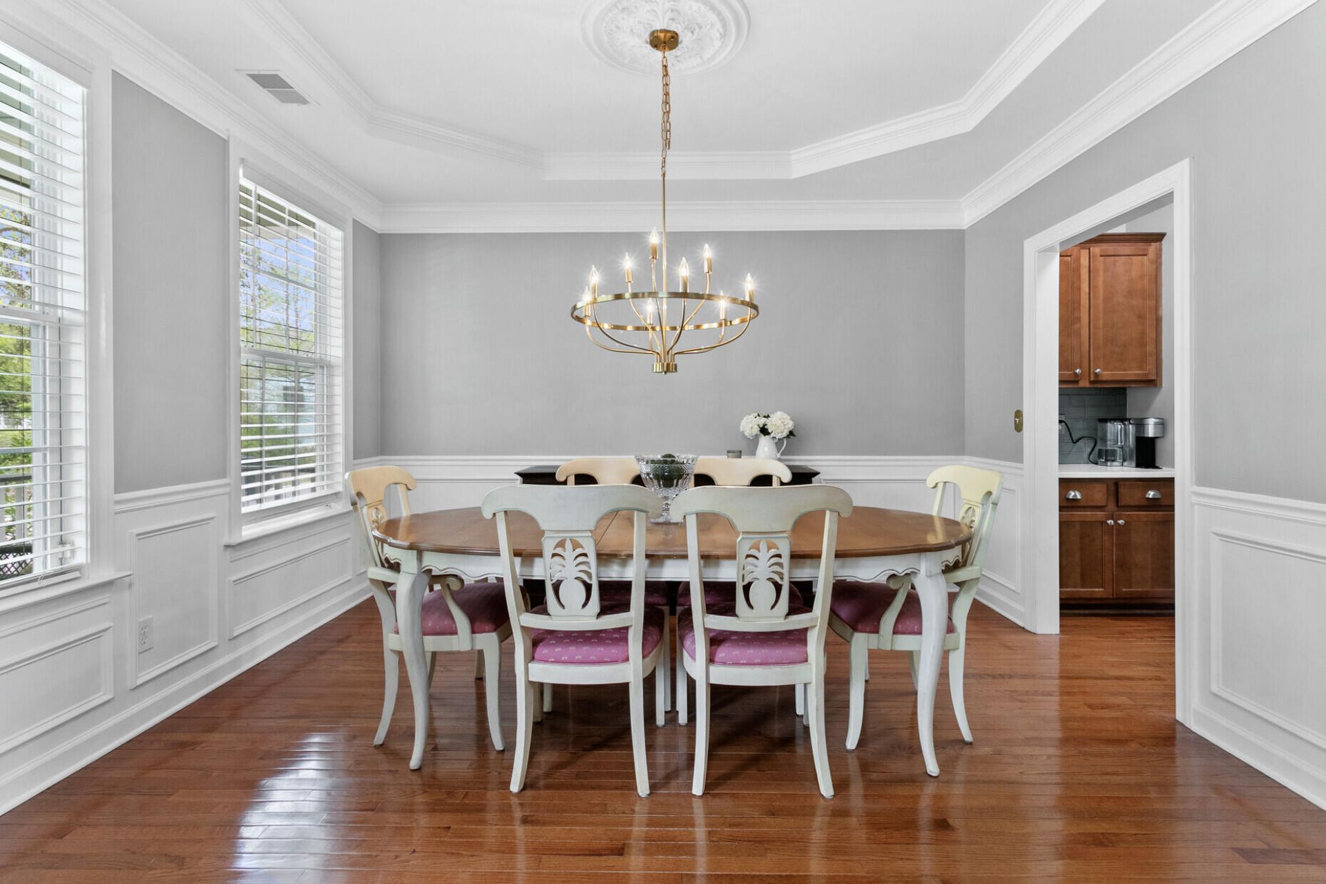 3124 Treadwell Street Photo 8