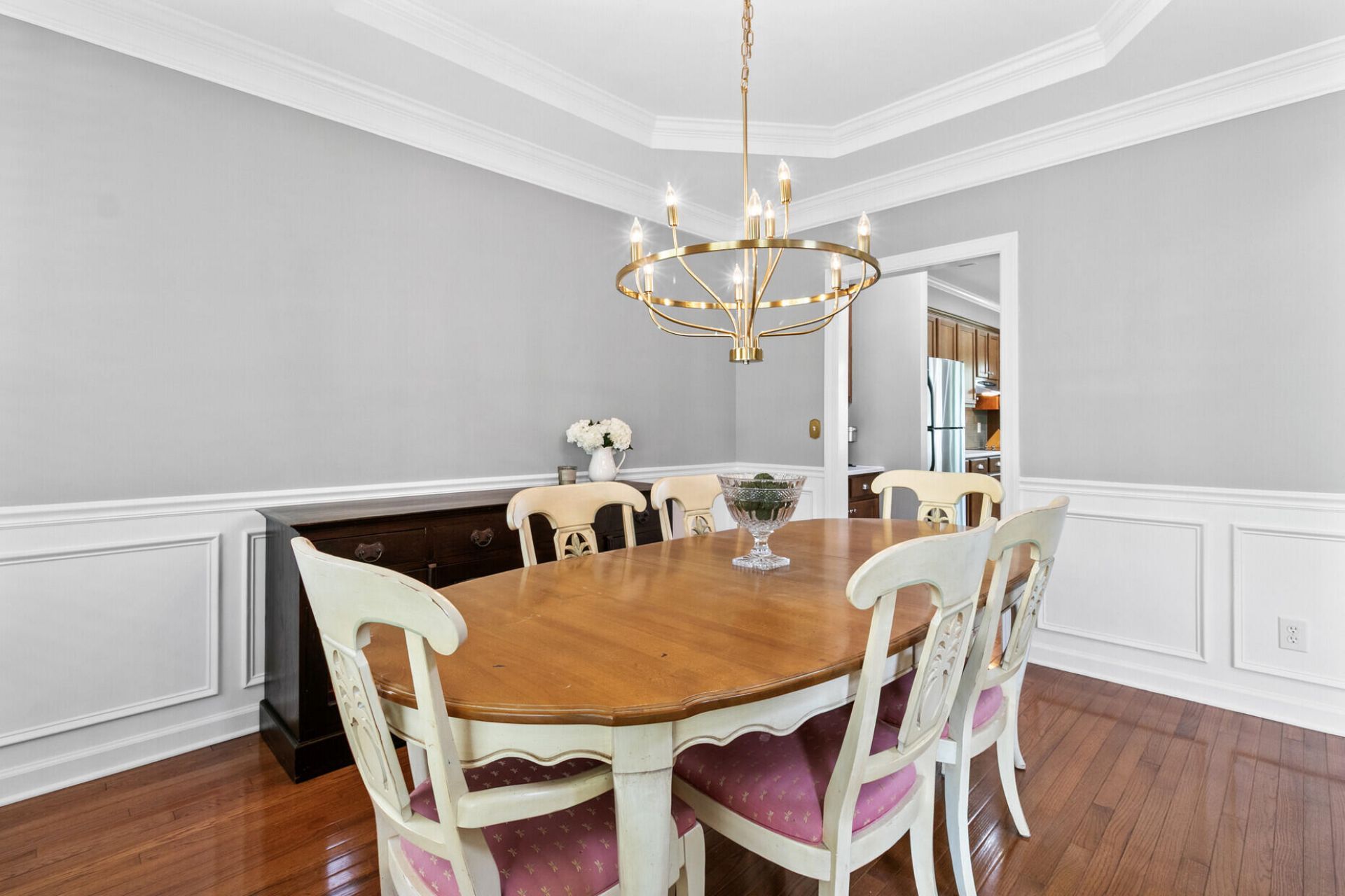 3124 Treadwell Street Photo 9