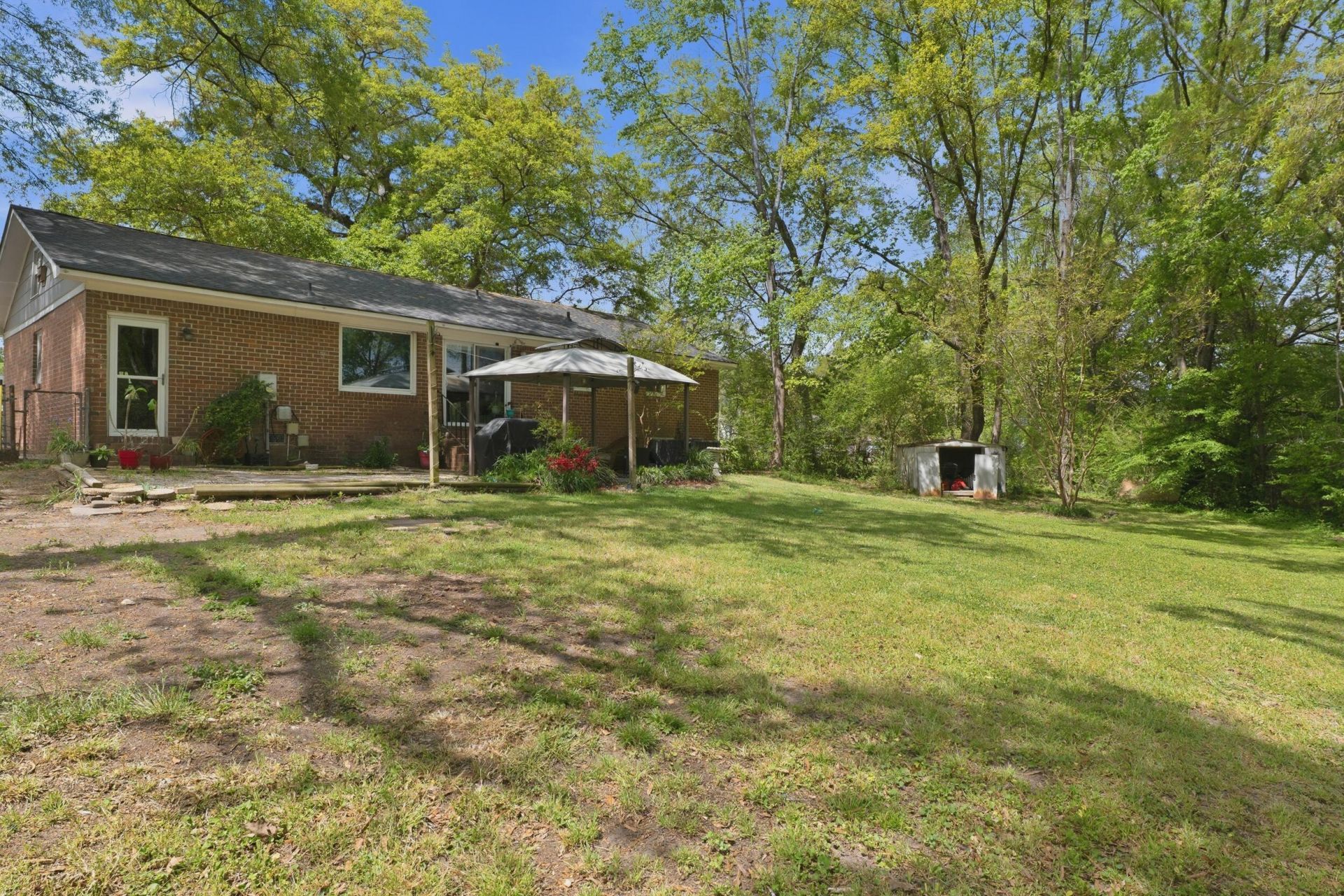 111 Duke Lane Photo 4