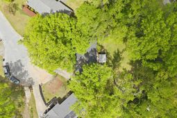 111 Duke Lane photo 4