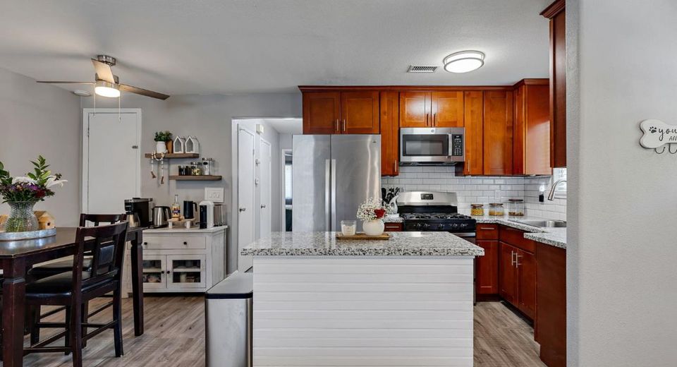 8943 El Mirador Dr #4, Unit 4, Elk Grove, CA 95624 Photo