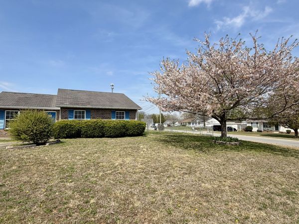 170 Monarch Ln , Clarksville, TN 37042