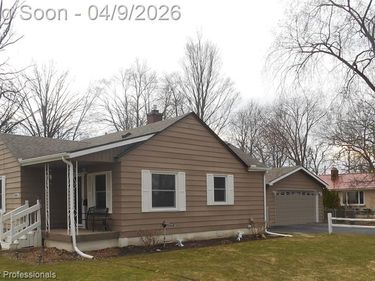 1454 Merle Avenue, Burton, MI 48509