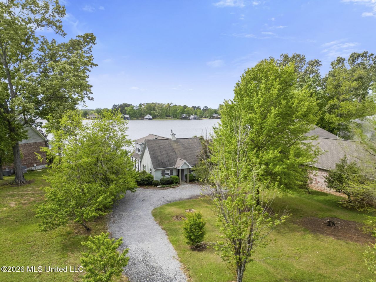 113 Northshore Point, Madison, MS 39110 Main Photo