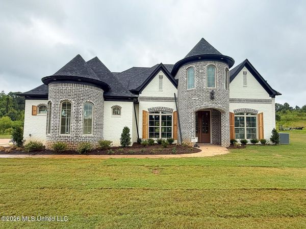 206 Poplar Lane, Holly Springs, MS 38635