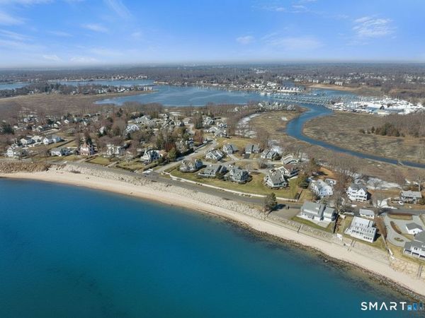 15 Linden, Unit 15, Branford, CT 06405