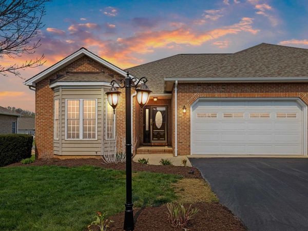 320 PETROS DR, WAYNESBORO, VA 22980