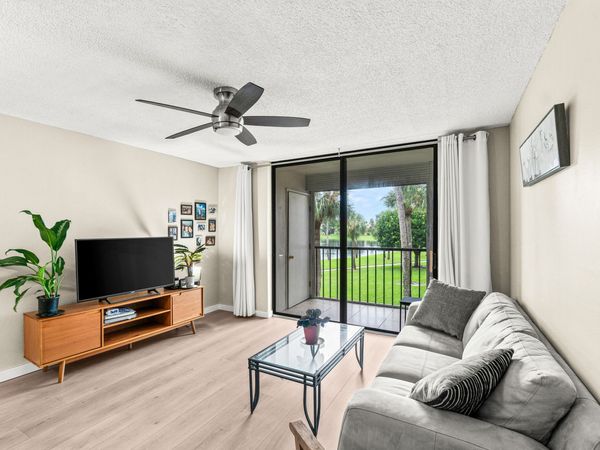 5370 Las Verdes Circle, Unit 209, Delray Beach, FL 33484