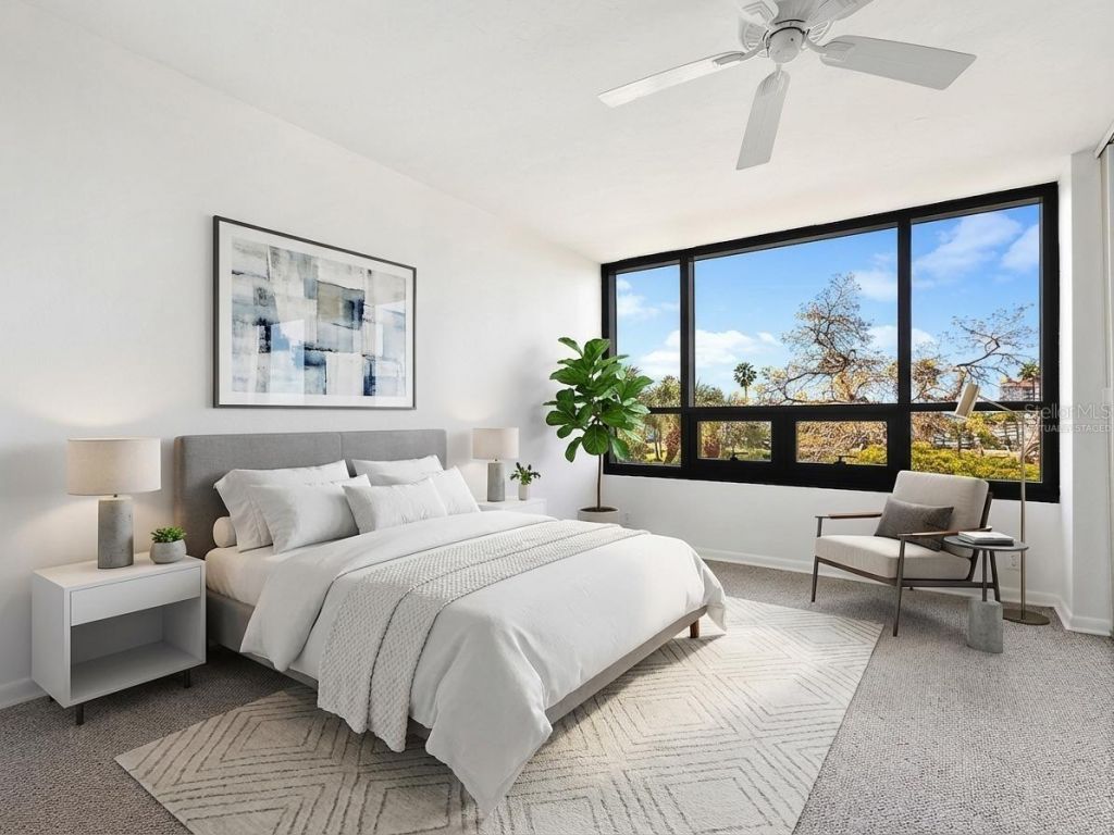 1255 N Gulfstream Avenue , Unit 205, Sarasota, FL 34236 Photo