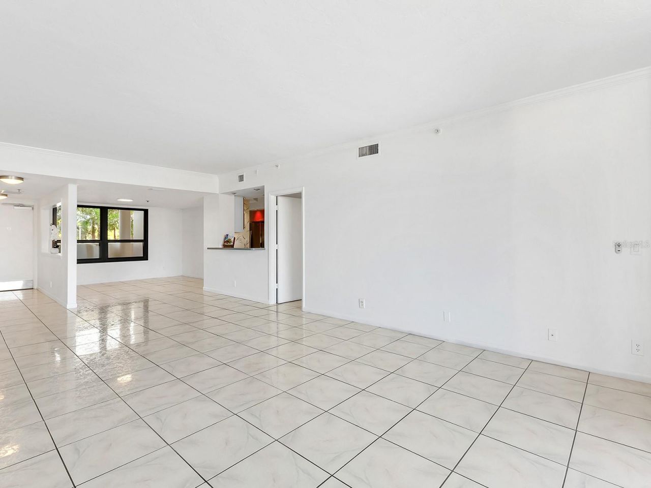 1255 N Gulfstream Avenue , Unit 205, Sarasota, FL 34236 Photo