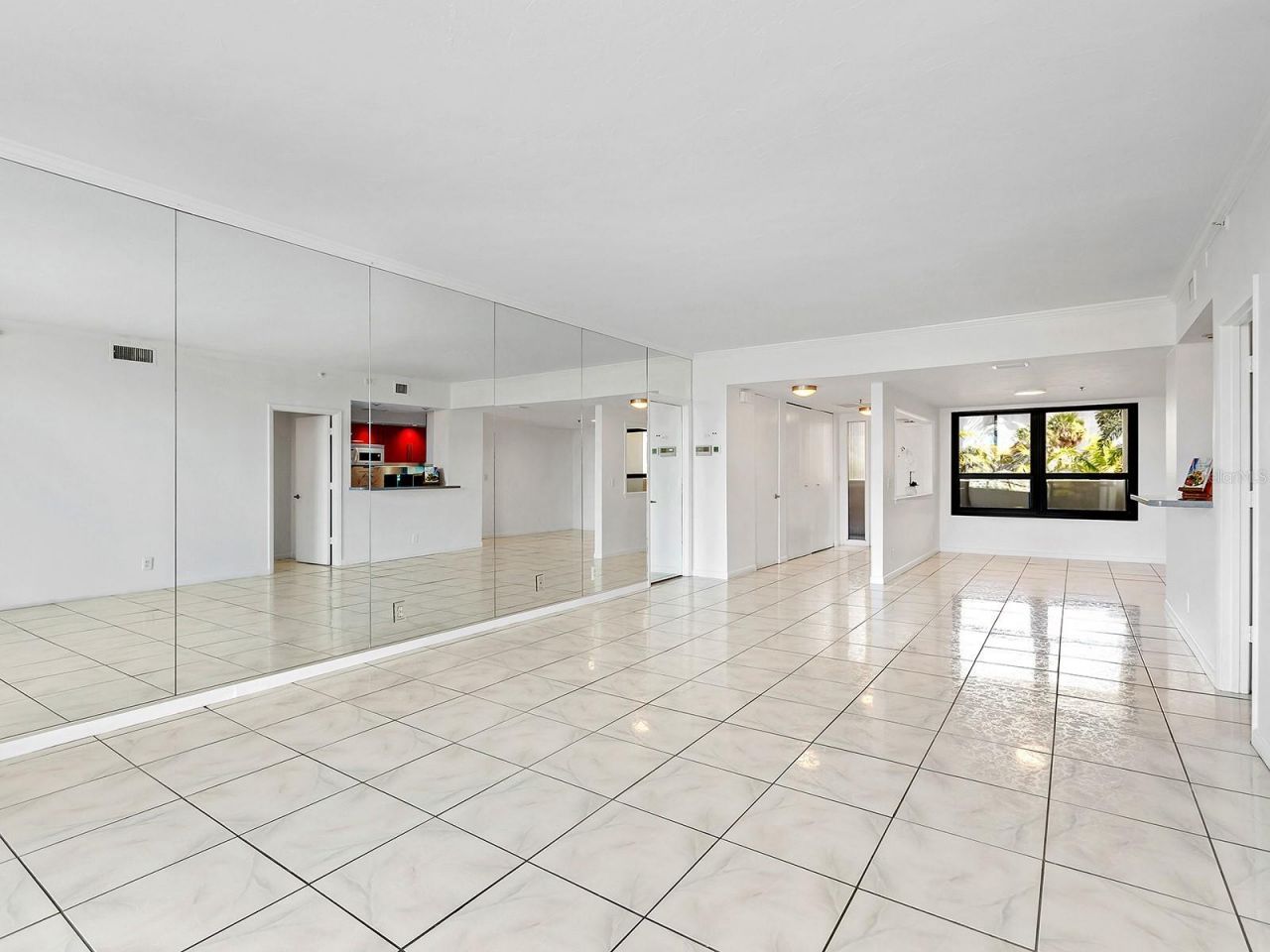 1255 N Gulfstream Avenue , Unit 205, Sarasota, FL 34236 Photo