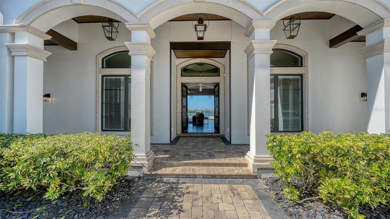 313 Lookout Point Drive, Osprey, FL 34229 Photo