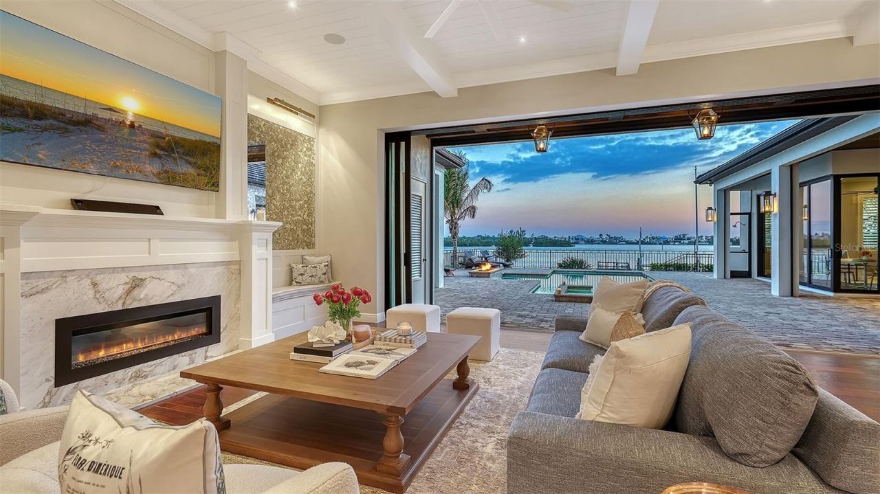 313 Lookout Point Drive, Osprey, FL 34229 Photo