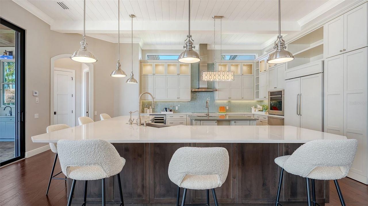 313 Lookout Point Drive, Osprey, FL 34229 Photo