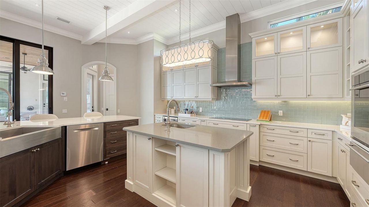 313 Lookout Point Drive, Osprey, FL 34229 Photo