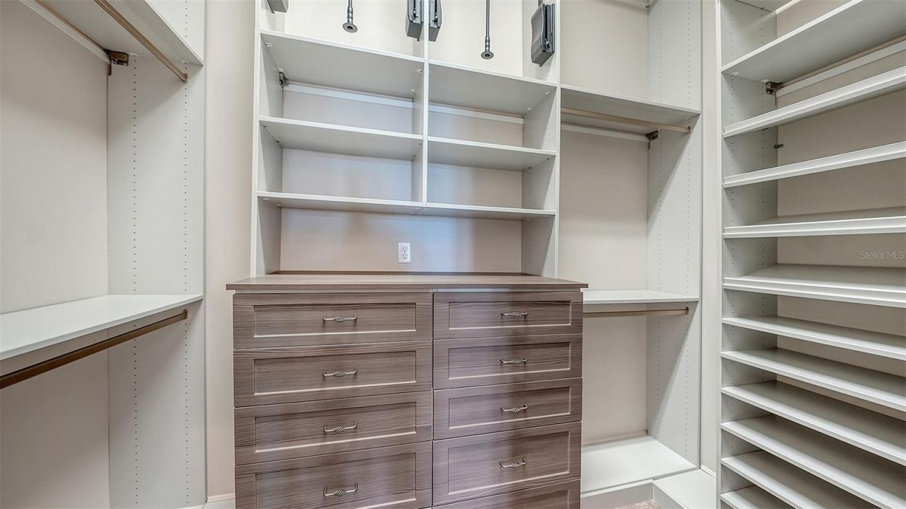 313 Lookout Point Drive, Osprey, FL 34229 Photo