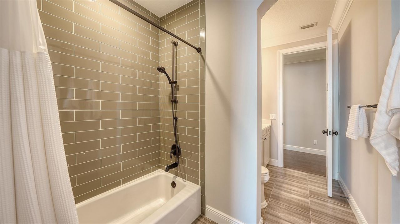 313 Lookout Point Drive, Osprey, FL 34229 Photo