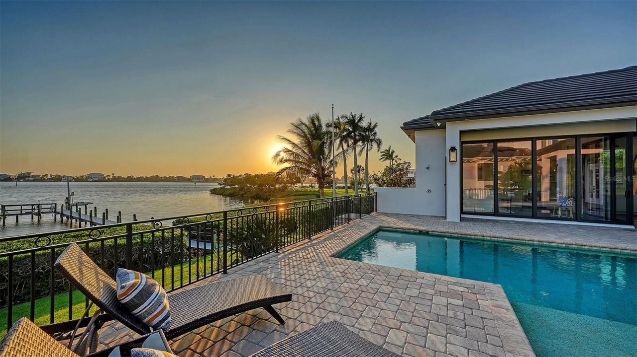 313 Lookout Point Drive, Osprey, FL 34229 Photo