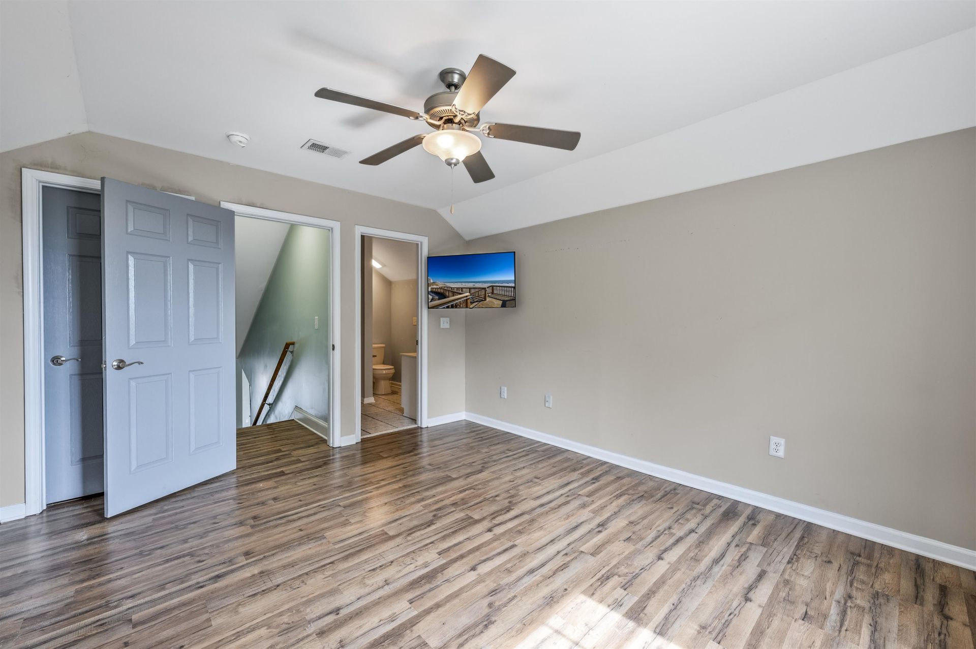 184 Somerworth Circle  Photo 22