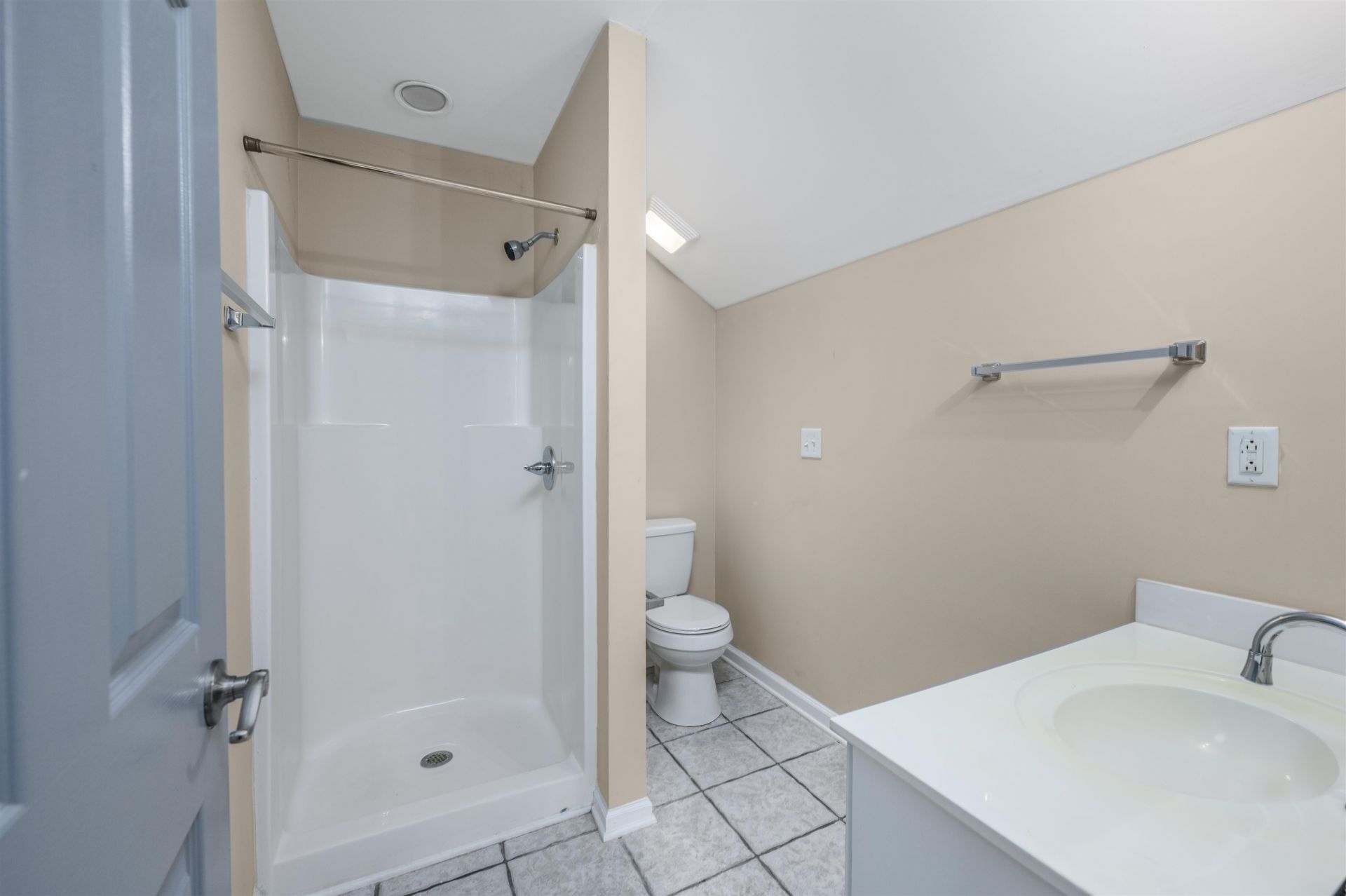 184 Somerworth Circle  Photo 23