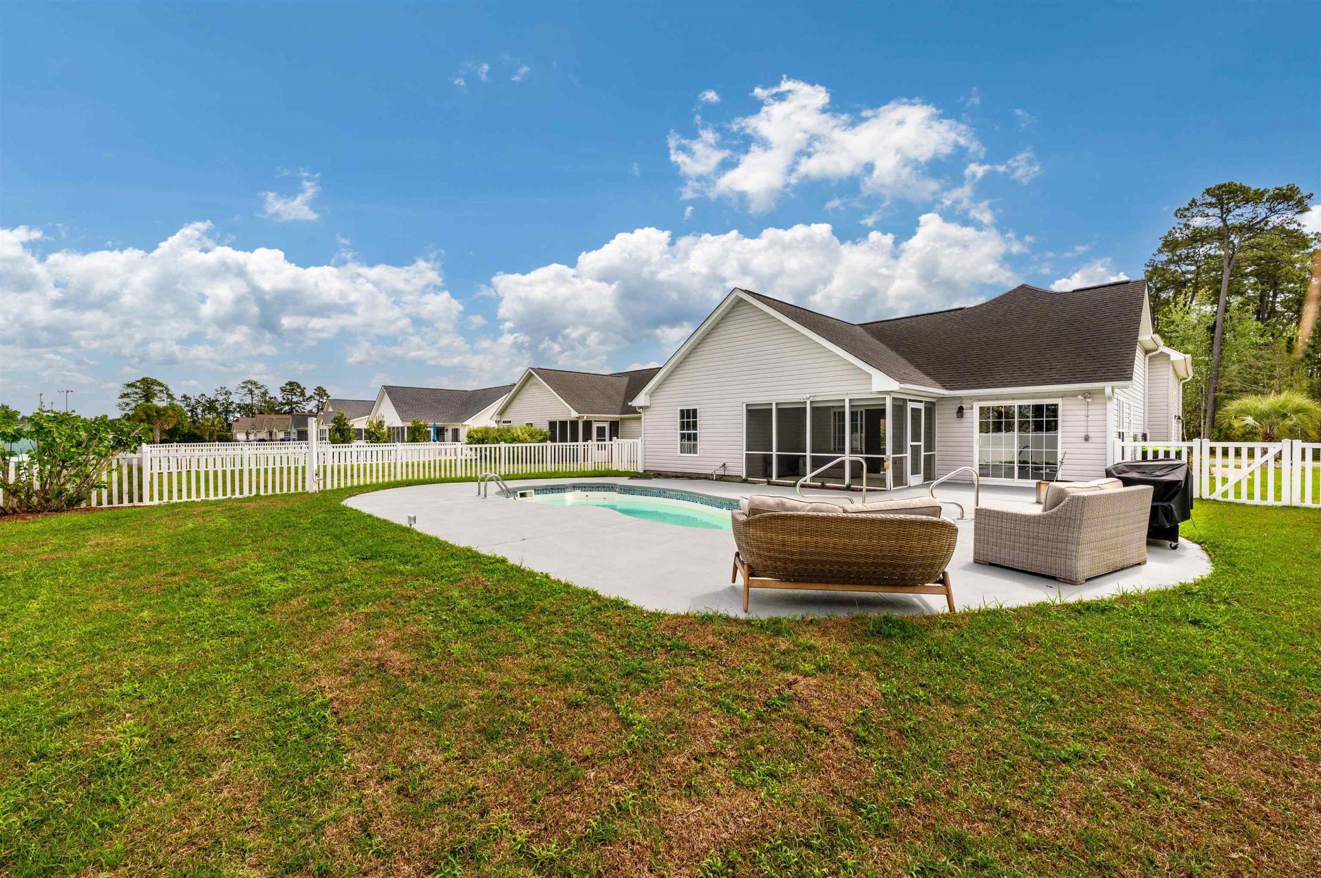 184 Somerworth Circle  Photo 31