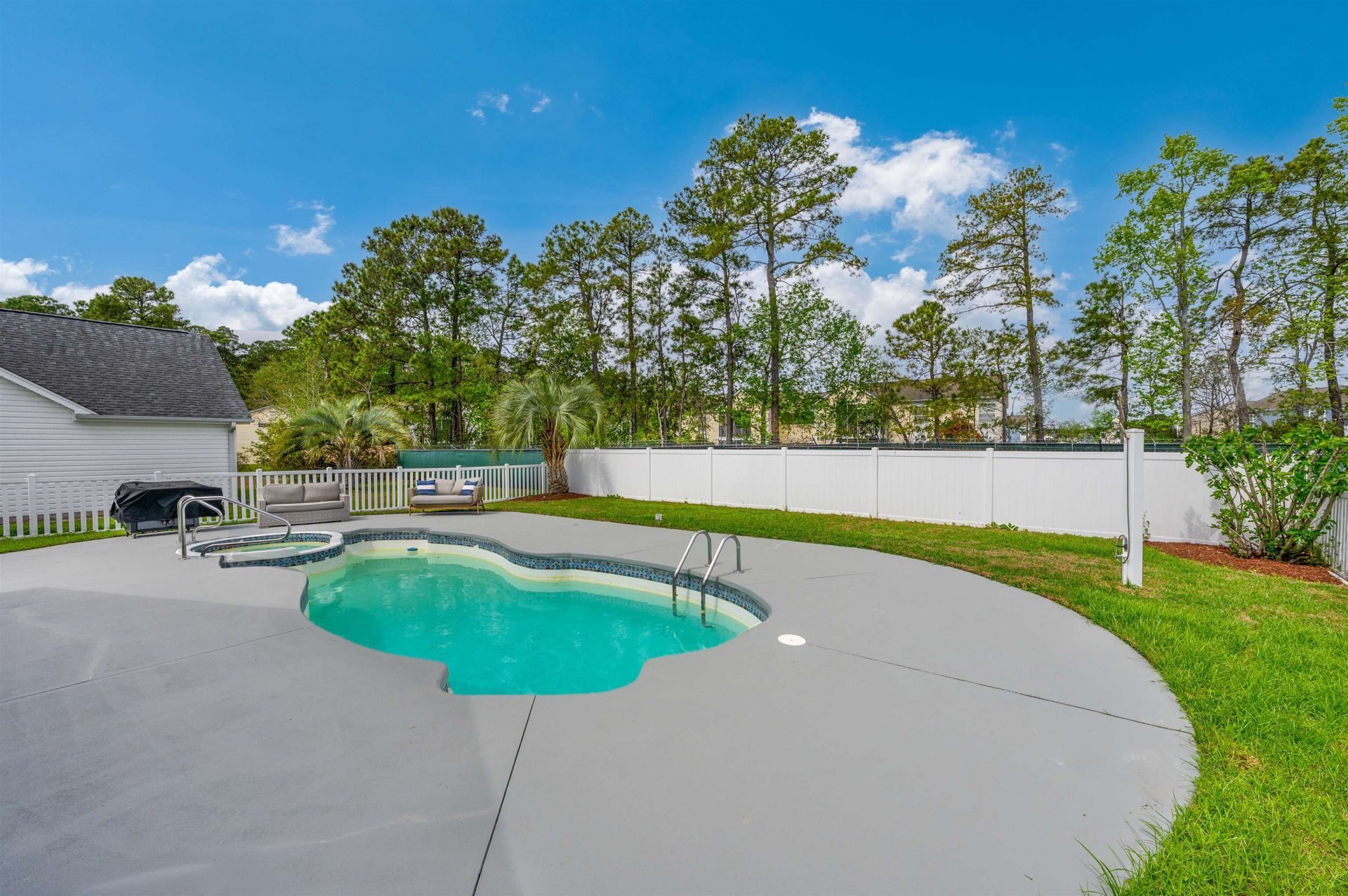 184 Somerworth Circle  Photo 32