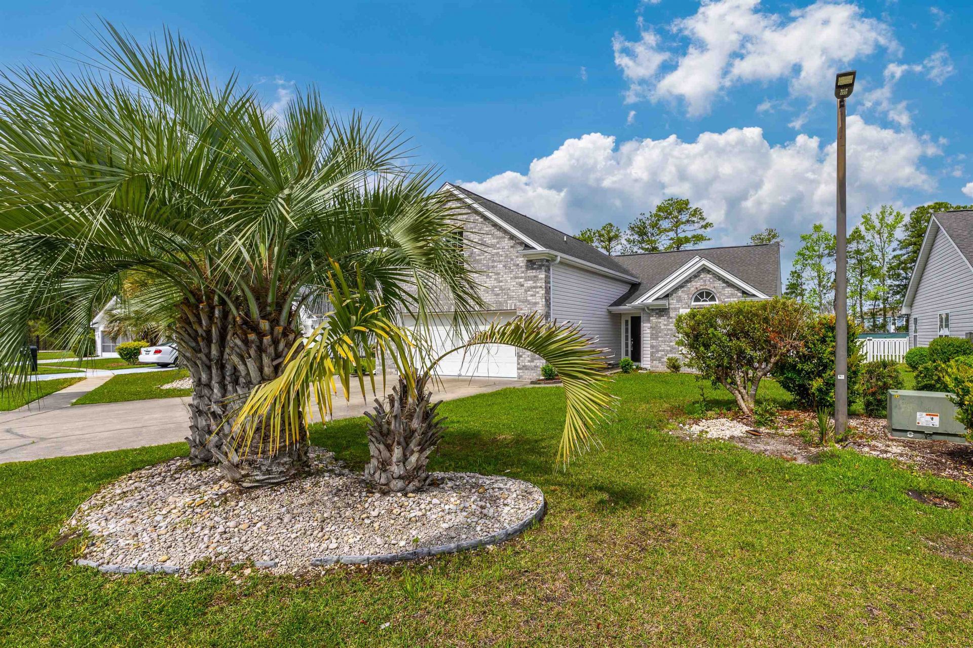 184 Somerworth Circle  Photo 4