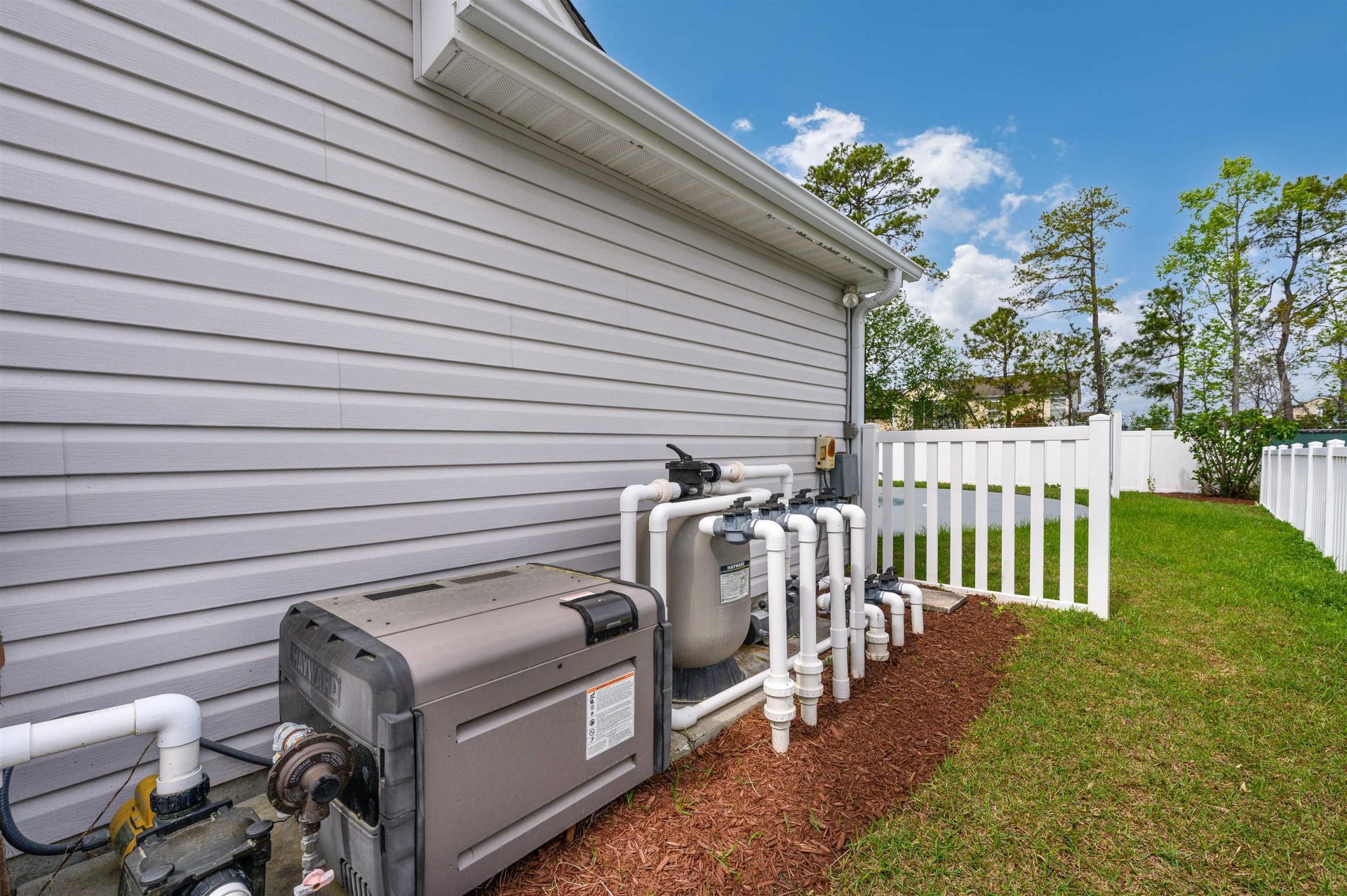 184 Somerworth Circle  Photo 6