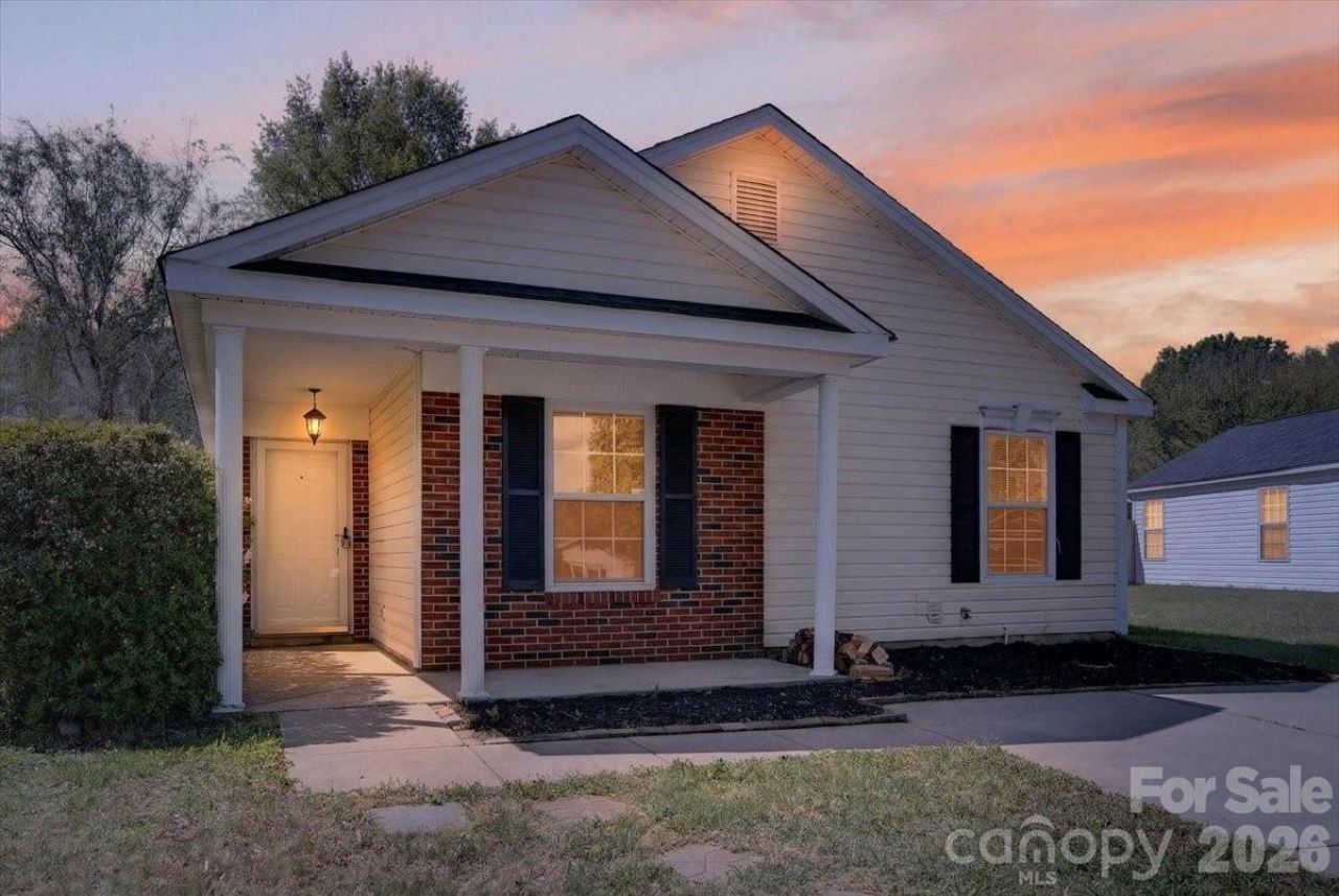 1129 Southern Chase Court Sw, Concord, NC 28025 Main Photo