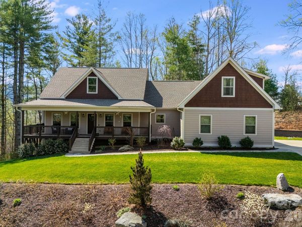 319 Morning Air Lane, Hendersonville, NC 28792