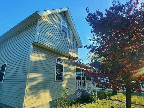 823 E PARK Street, Taylorville, IL 62568