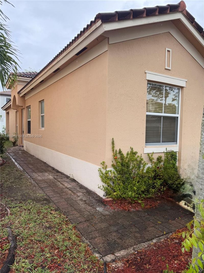 3951 NE 11th Dr, Homestead, FL 33033 Photo