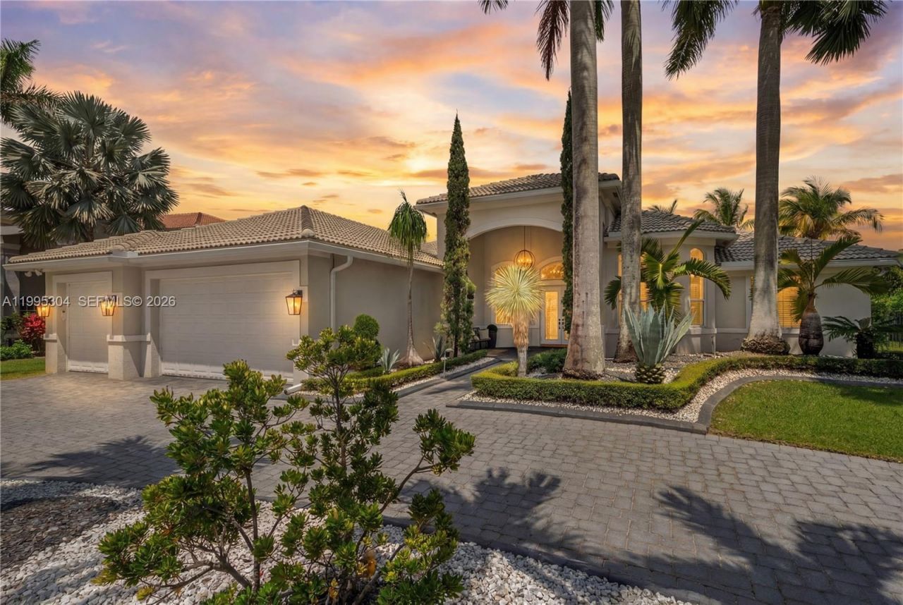 1396 Victoria Isle Dr, Weston, FL 33327 Photo