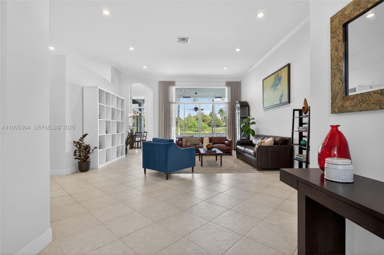 1396 Victoria Isle Dr, Weston, FL 33327 Photo