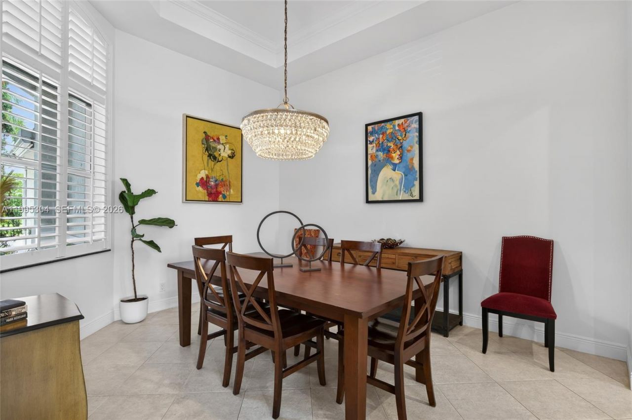 1396 Victoria Isle Dr, Weston, FL 33327 Photo