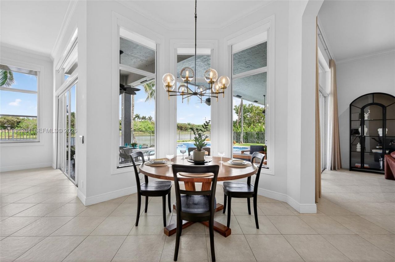 1396 Victoria Isle Dr, Weston, FL 33327 Photo